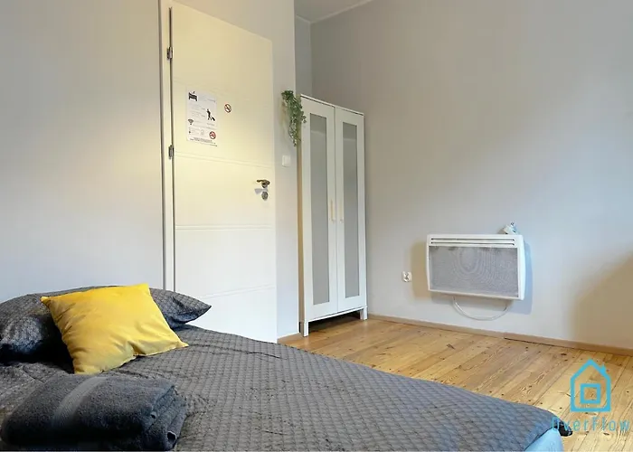 Ocular Room
